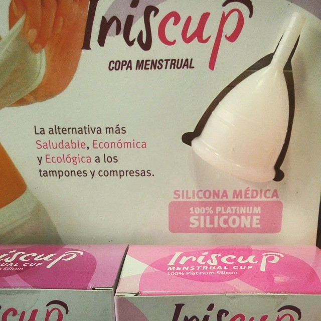 diseño de copa menstrual iriscup